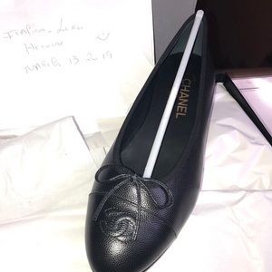 Chanel flats 38 100% authentic new no trades